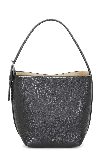 Totême Small Belted Leather Tote Bag In Black