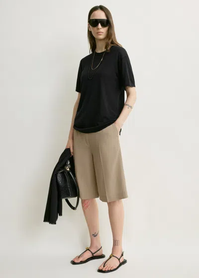 Totême Wide Tailored Shorts Overcast Beige