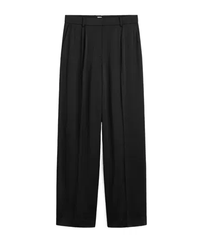 Totême Wide-leg Pleated Trousers In Burgundy