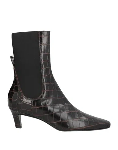 Totême Toteme Women The Mid Heel Boot Leather Boots With Croco Effect In Brown