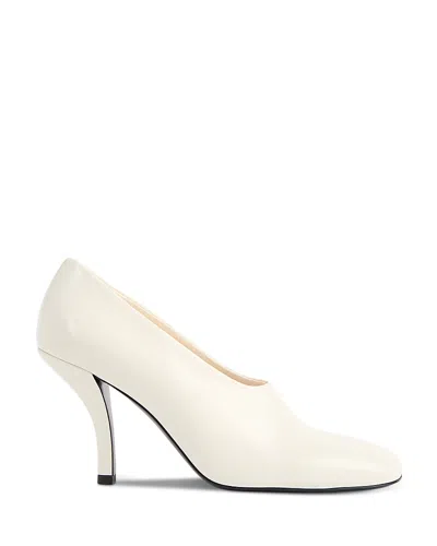 Totême Women's Contour Pumps In White