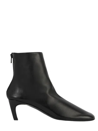 Totême Women's Round-toe Leather Heeled Ankle Boots With Zip Closure In Black