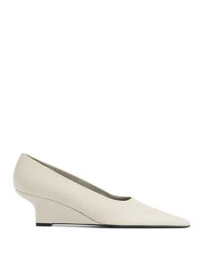 Totême Women's Sharp Wedge Pumps In White