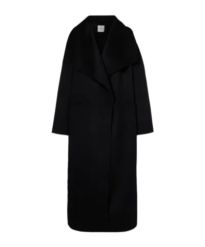 Totême Wool And Cashmere Coat In Black