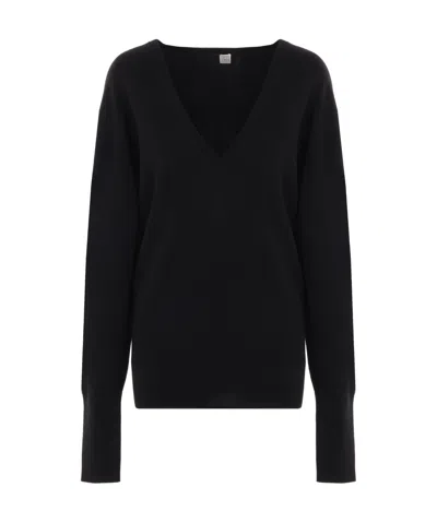 TOTÊME TOTÊME V-NECK KNIT SWEATER