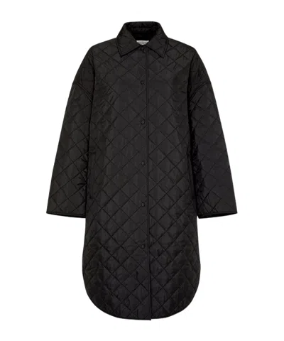 Totême Diamond-grid Quilted Coat In Black