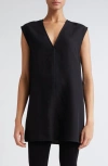 Totême Linen Blend V-necked Top In Black