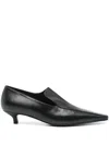 Totême Toteme Kitten Heel Loafer Pump In Schwarz