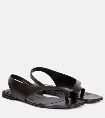 TOTÊME LEATHER THONG SANDALS