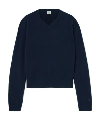 Totême Long Sleeve Sweater In Black