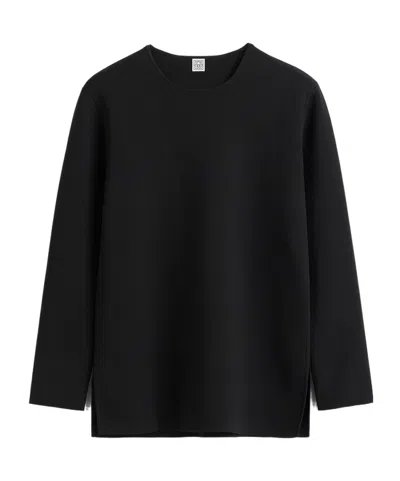 Totême Long-sleeved Sweater In Black