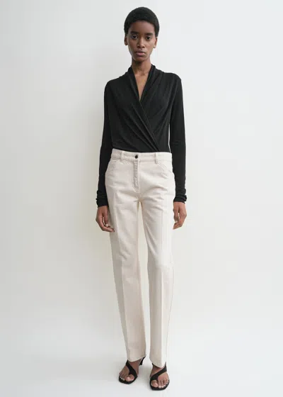 Totême Low Slim Denim Ecru In Black