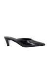 Totême The Patent 55 Pointed Mules In Black Calf Leather In Black