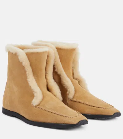 Totême Toteme Shearling-edge Winter Boots In Brown