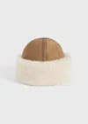 Totême Shearling-trimmed Suede Hat In Biscuit