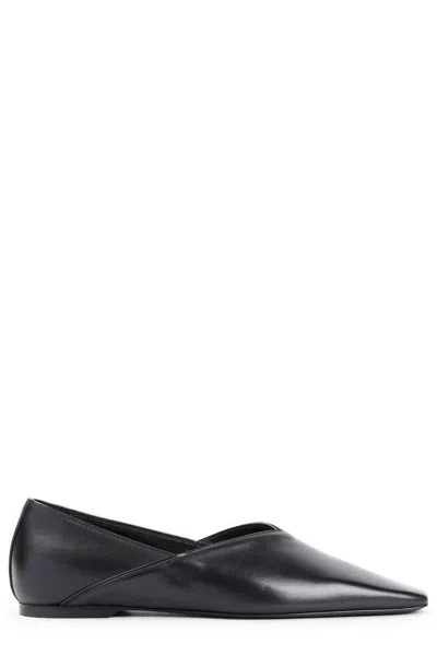 TOTÊME SQUARE-TOE FLAT SHOES