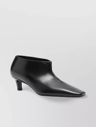 TOTÊME SQUARE TOE MID HEEL CALF LEATHER BOOTS
