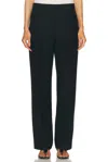 Totême Straight Cropped Jeans In Black