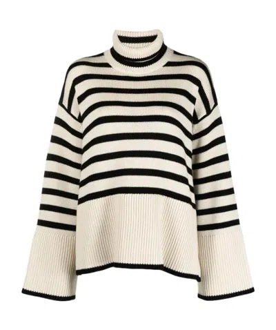 TOTÊME TOTÊME STRIPED TURTLENECK KNIT JUMPER