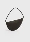 Totême Suede Scooped Sling Pepper In Pepper
