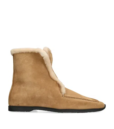 Totême Toteme Shearling-edge Winter Boots In Brown