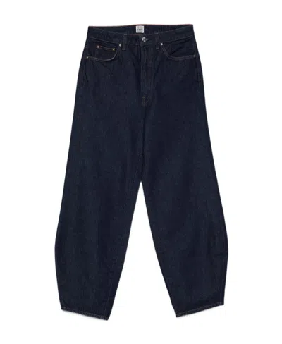Totême Tapered Cropped Jeans In Black