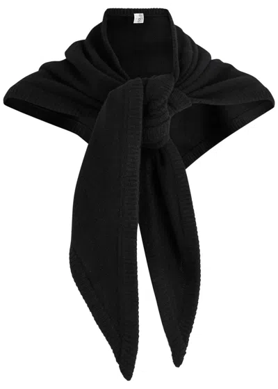 Totême Toteme Wool And Cashmere-blend Scarf In Black
