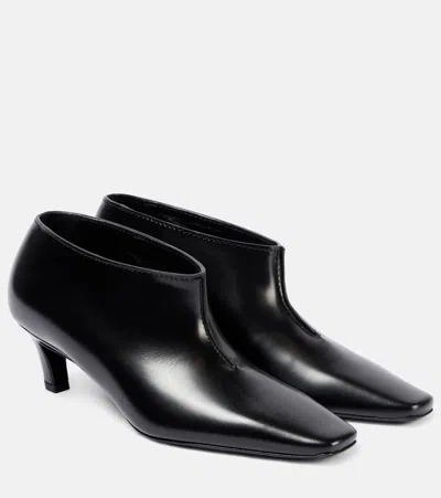 Totême Wide Shaft Leather Ankle Boots In Black