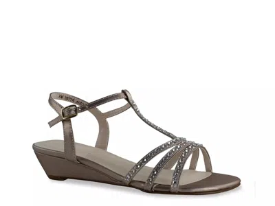 Touch Ups By Benjamin Walk Hailey Wedge Sandal In Gray