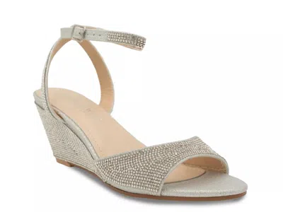 Touch Ups By Benjamin Walk Moxie Wedge Sandal In Silver