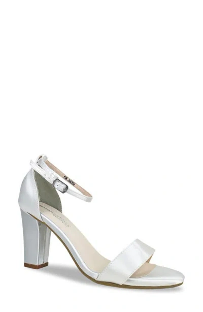 Touch Ups Maddox Ankle Strap Sandal In White