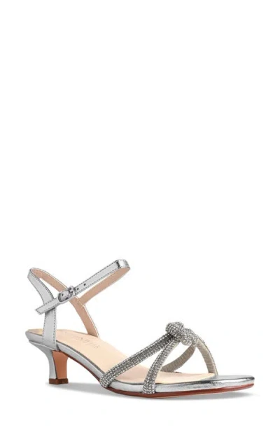 Touch Ups Talulah Kitten Heel Sandal In Silver