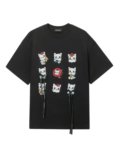Tout A Coup Hello Kitty-graphic T-shirt In Schwarz