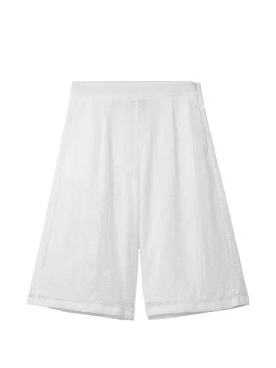 Tout A Coup Textured Shorts In White