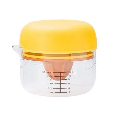 Tovolo All-in-one Citrus Juicer And Zester In White & Yellow