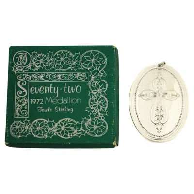 Pre-owned Towle Silversmiths Sterling Silver “ Two Turtle Doves” Christmas Ornament In Blue
