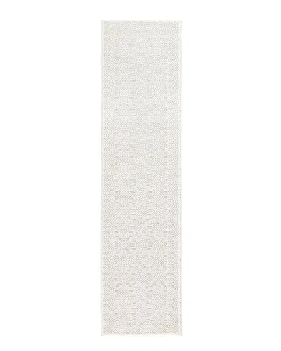 Town & Country Luxe Textured Medallion Tile Area Rug In White