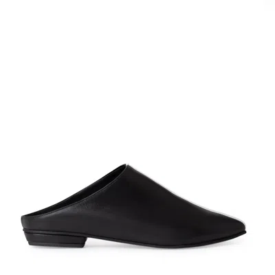 Traces Of Heels Women's Black / White Horizon Mules In Black Leather With White Decorative Piping In Black/white