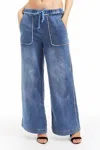 Tractr Mid Rise Lounge Jean In Medium Indigo