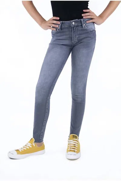 Tractr Mid Rise Skinny Jeans In Eiftow Blue
