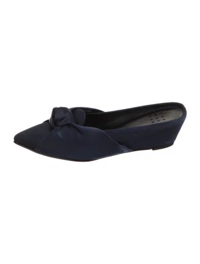 Pre-owned Trademark Satin Flats In Blue