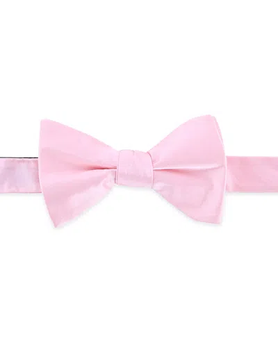 TRAFALGAR SUTTON PRE TIED BOW TIE