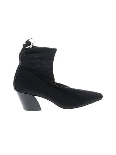 Pre-owned Trafaluc By Zara Ankle Boots In Black