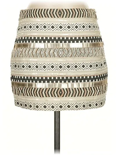 Pre-owned Trafaluc By Zara Casual Skirt In White