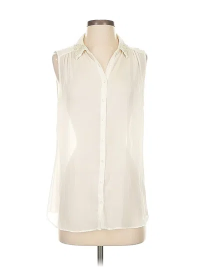 Pre-owned Trafaluc By Zara Sleeveless Button Down Shirt In White