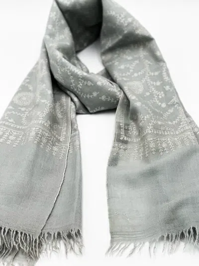 Transcend Women's Grey Handwoven Pashmina - Grey With White Embroidery