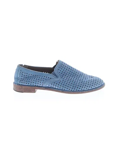 Pre-owned Trask Flats In Blue