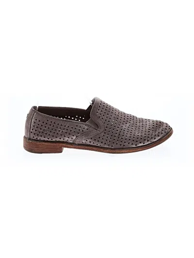 Pre-owned Trask Flats In Gray