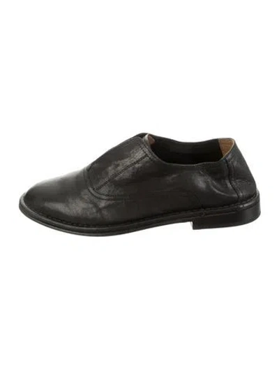 Pre-owned Trask Leather Oxfords In Black
