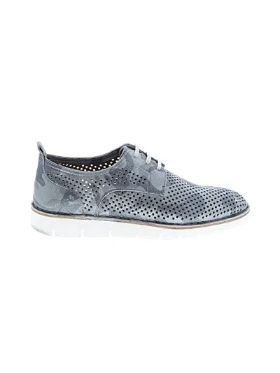 Pre-owned Trask Sneakers In Gray
